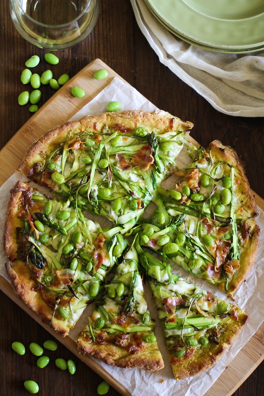 asparagus and pancetta pesto pizza