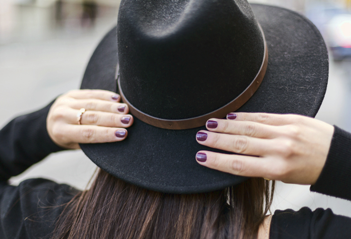 street style barbara crespo leo and suede mini skirt mango hat fashion blogger outfit blog de moda