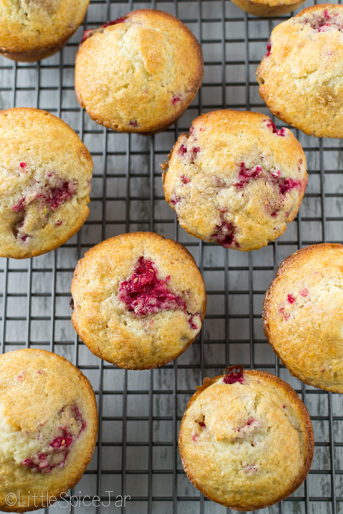 Super Moist Lemon Raspberry Muffins - so light and easy to make! #muffins #lemonade #raspberry |littlespicejar.com