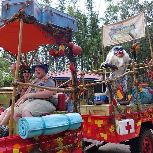Mickey's Jammin' Jungle Parade。