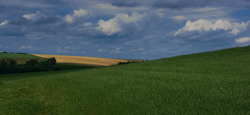 sky clouds landscape sony kitlens fields 1855mm luxembourg luxemburg lieler emount nex5r sonynex5r lewist584 1855mmf3556kitlensoss