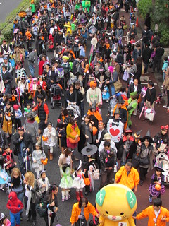 Halloween Parade down O-dori