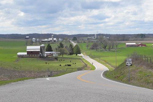 highway clouds 676 rural ohio washington morgan county farm green fields cows cattle barn silo