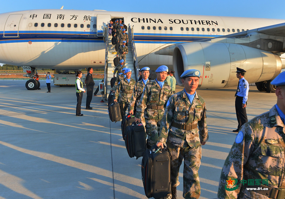 2014年9月18日下午17时许，随着一架国际航班徐徐降落至哈尔滨市太平国际机场，中国首批赴马里维和部队先遣分队205名官兵安全回国。
