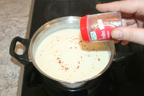 31 - Chiliflocken dazu geben / Add chili flakes