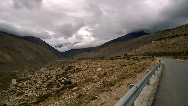 Lalung La Pass towards Nayalm