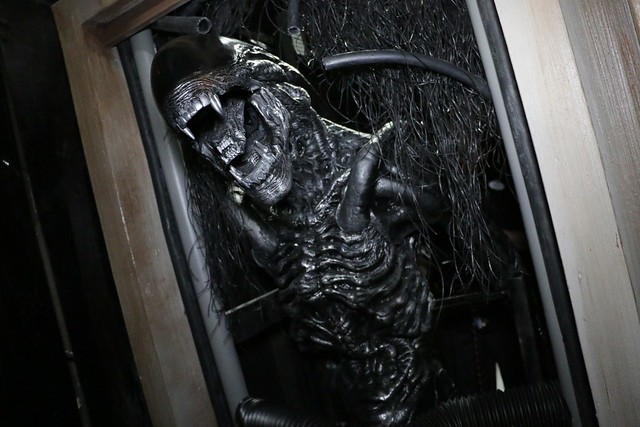 Alien vs Predator haunted house at Halloween Horror Nights 2014, Universal Orlando