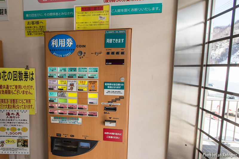 Máquina de tickets en un onsen de Jozankei Onsen, Sapporo
