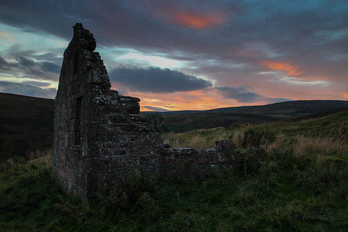 autumn sunset sky clouds landscape scotland rustic ruin cairnomount