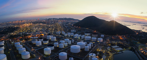 plant oil view night bird eye thailand tank refinery petrochemical chonburi color business sky landscape technology metal line environment power energy construction industry sunset tower industrial smoke economy engineering tube fuel supply chemical gas factory chemistry pipe manufacturing chimney gasoline petrol pipeline petroleum operation distillery iran distillation laem chabang drone