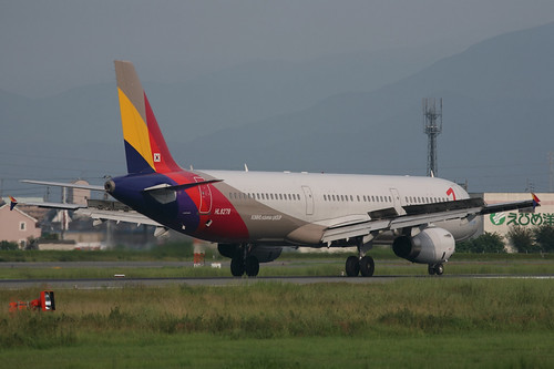 Asiana Airlines HL8278