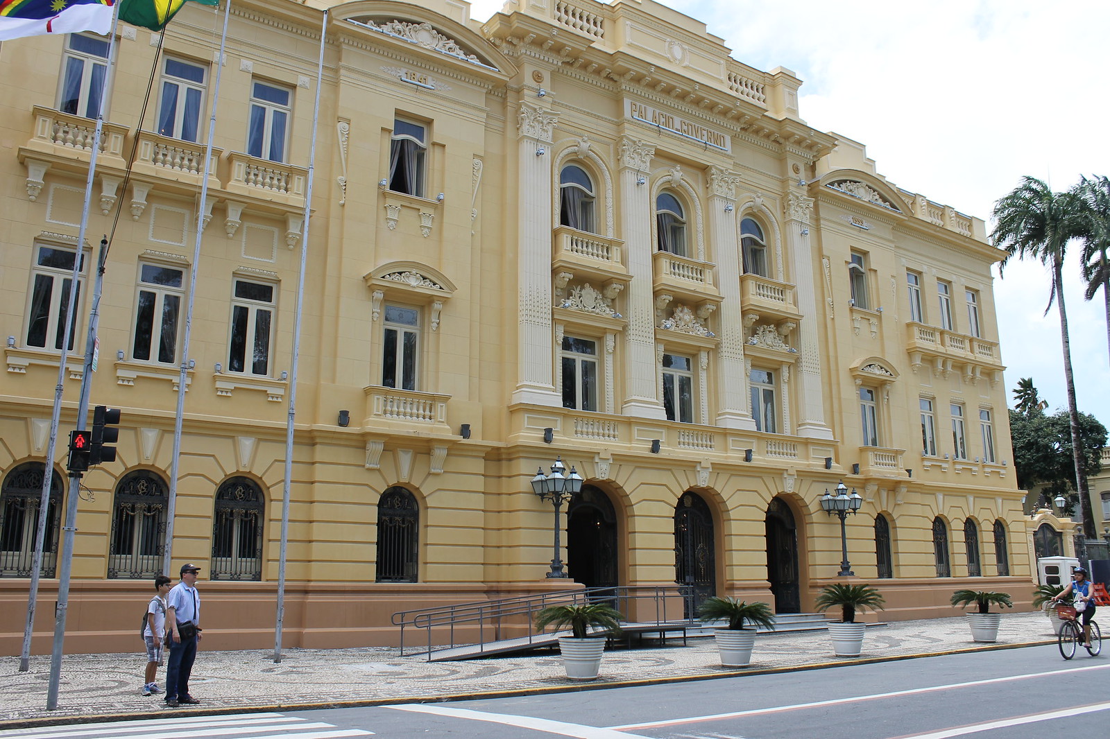 Recife: como é a visita ao Palácio do Campo das Princesas