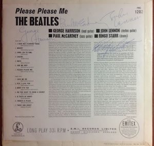 Пластинка «Please Please Me» с автографами Битлз продана на eBay почти за $37 тыс.