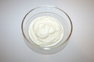 10 - Zutat Joghurt / Ingredient yogurt