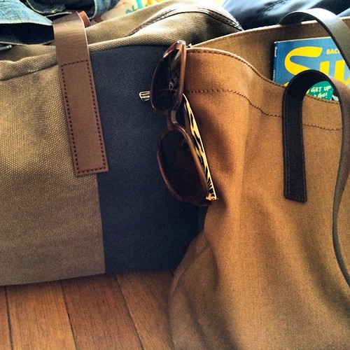 Ready for our weekend in wine country. @everlane bags showed up just in time.