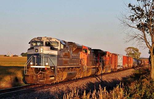 railroad cn train sunrise illinois freight manifest emd m338 freeportsub chartergrove sd70acep6 cn8102