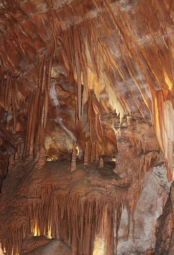 newsouthwales face rock stalactite stalagmite jenolan caves cave golden australia