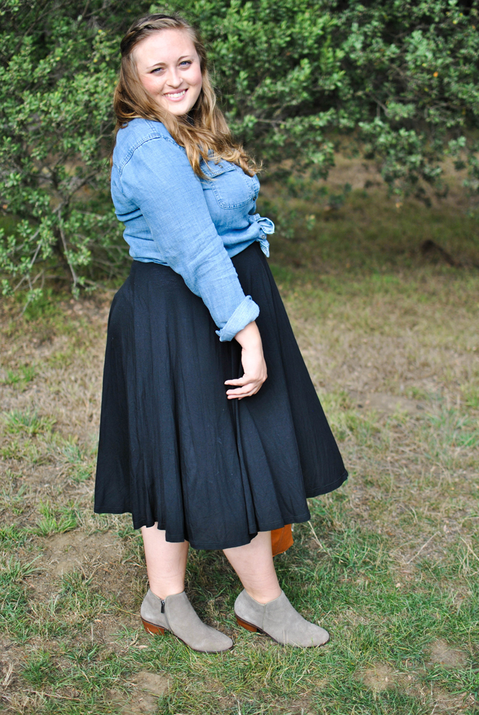 fall, outfit, ootd, style, chambray, skirt, madewell, boots