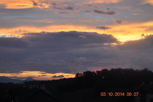 pink blue red orange sun yellow clouds sunrise
