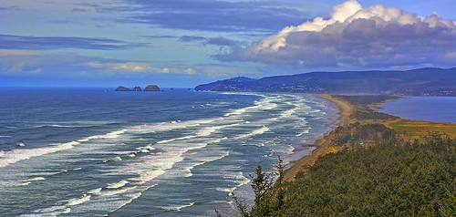 oceanside oceansideoregon oregon oregoncoast coast coastline northcoast pacific pacificocean pacificnorthwest beach sand clouds cloudy overcast threearchrocks spit sandspit water waves waterscape seascape landscape gaylene milf wife kirt kirtedblom edblom easyhdr hdr scenic scenicdrive scenicbyway nikon nikond7100 nikkor18140mmf3556 blue bluesky tree trees viewpoint march 2017 outdoor outdoors ocean