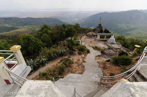 southeastasia burma buddhism myanmar birma moulmein buddhismus mottama mawlamyaing mawlamyine martaban südostasien noalabopaya dreifelsenpagode