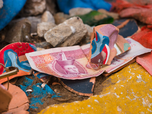 money mongolia offering mng ovoo darkhan togrog tugrik darhanuul burhanii