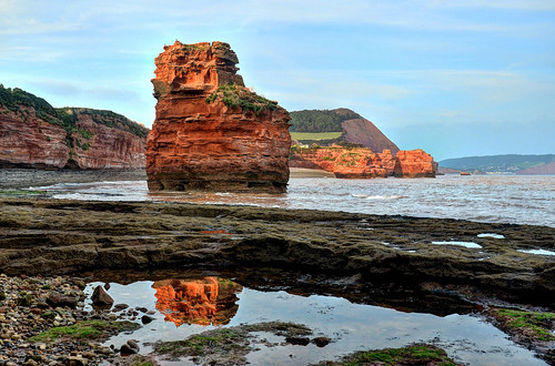 coast cliffs devon beaches seastacks rockpools ladrambay devonredsandstone