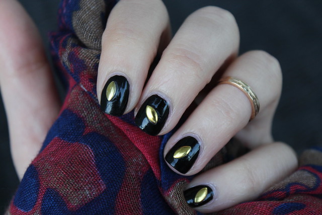 Gold & Black | Halloween Manicure | #LivingAfterMidnite