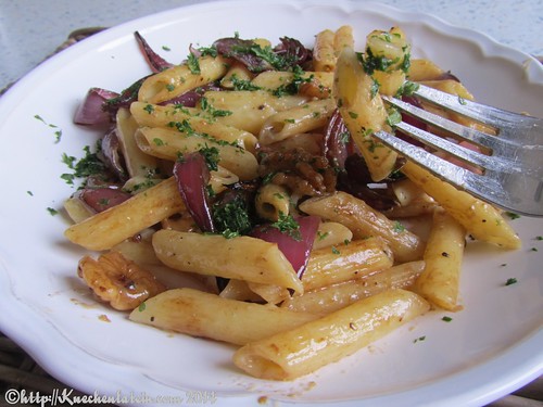Penne with roasted onions, Frisian blue and walnuts from Diana Henry(2)