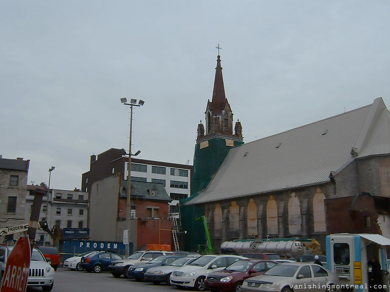 Trinity Anglican church - Eglise St-Sauveur (Nov 2010) 6