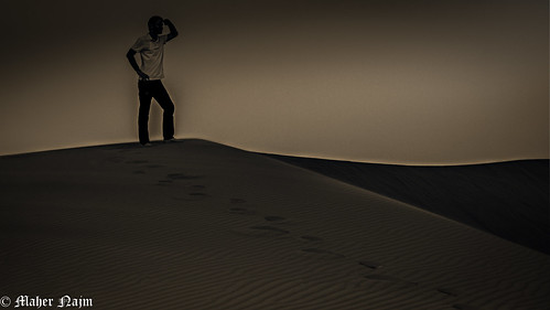 travel sunset walking model flickr alone desert sweet sony dreams saudiarabia dt a77 55200 arwad المزاحمية riyadhprovince