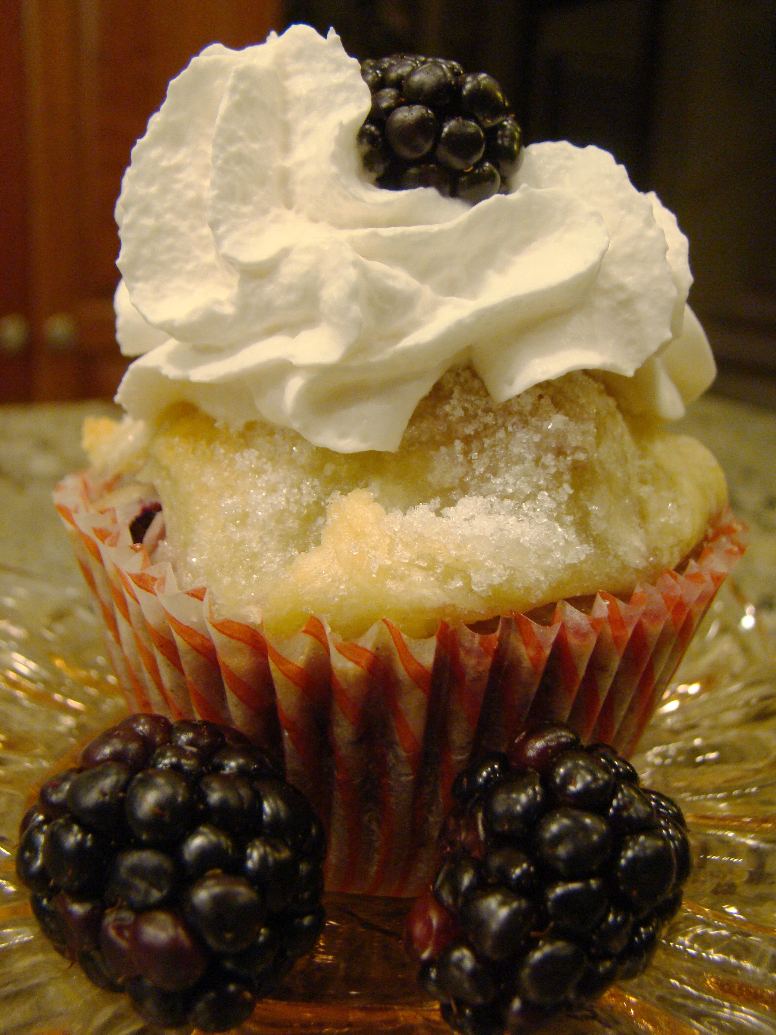 Blackberry Pan Dowdy Cupcake